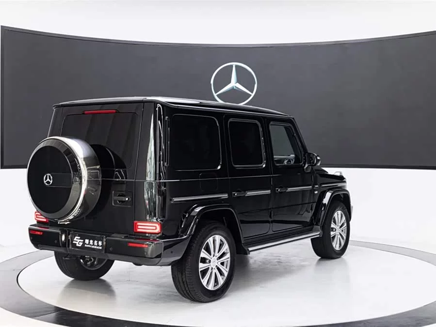 Mercedes Benz G-rated