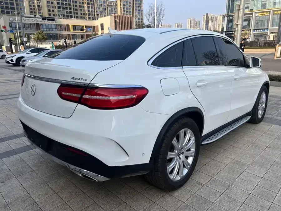 Mercedes Benz GLE Coupe