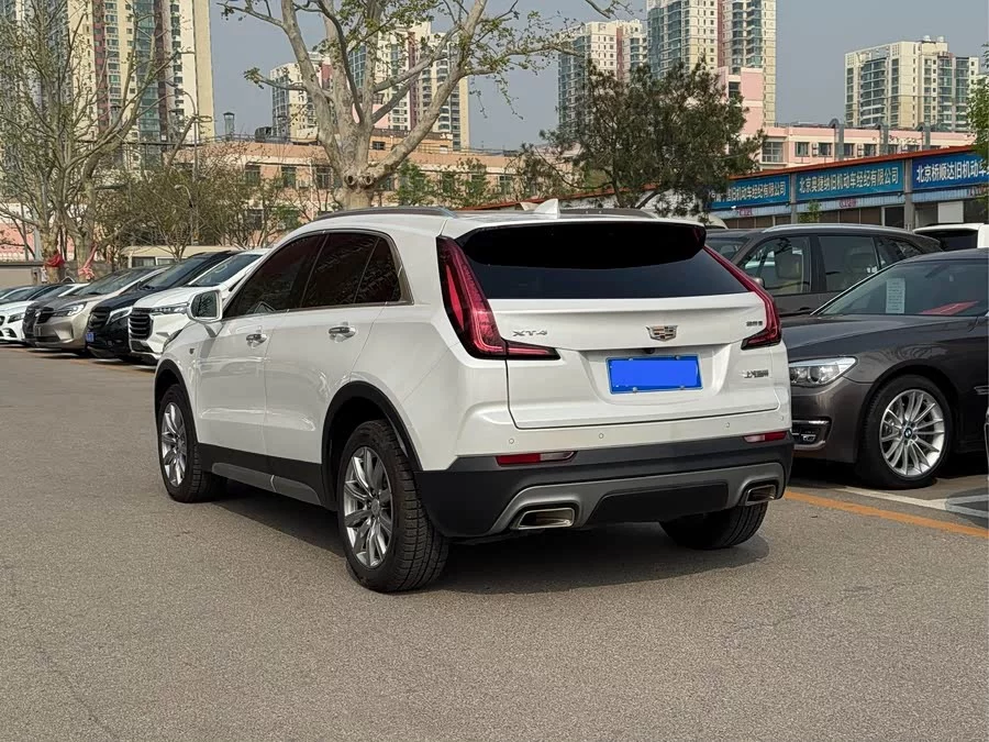 Cadillac XT4