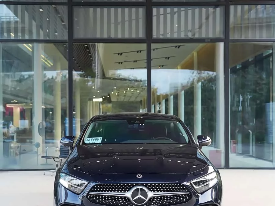 Mercedes Benz CLS