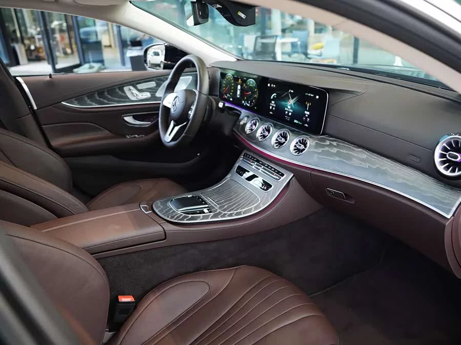Mercedes Benz CLS