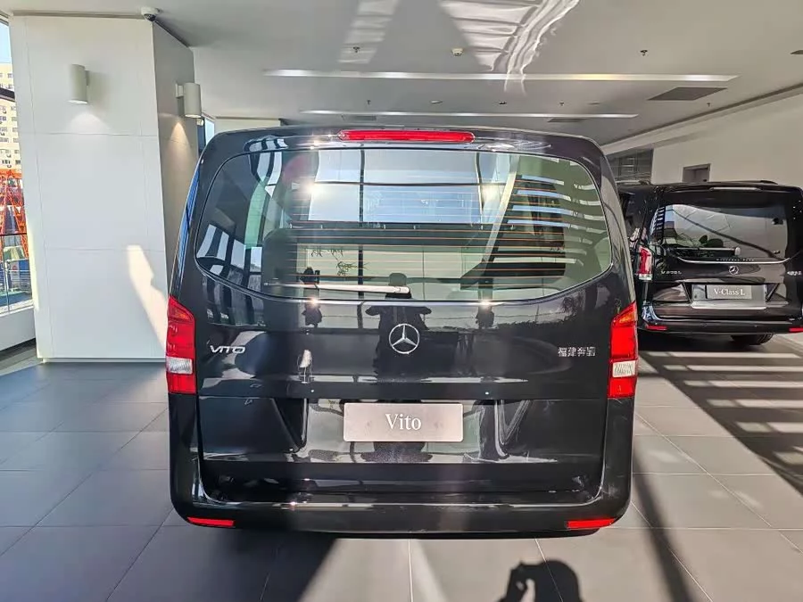 Mercedes Benz Vito
