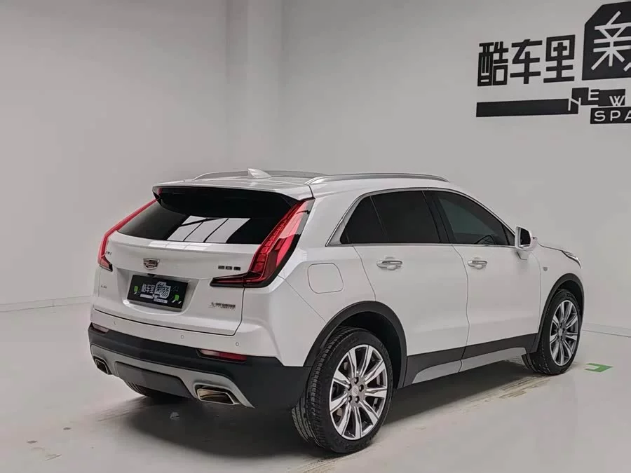 Cadillac XT4