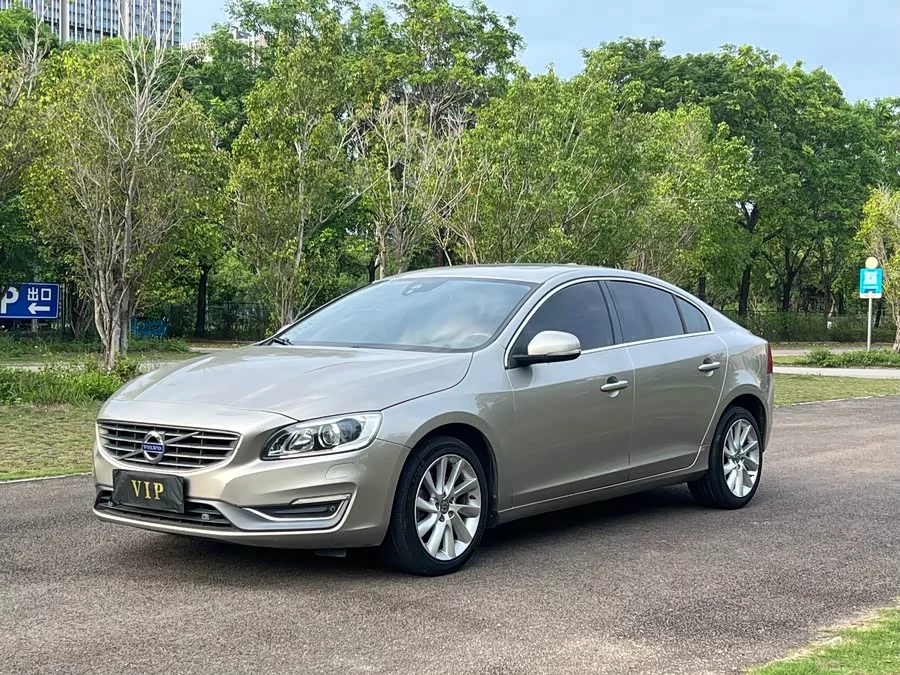 Volvo S60