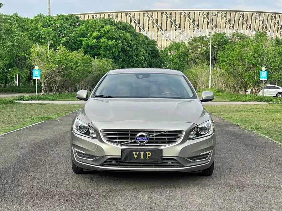 Volvo S60