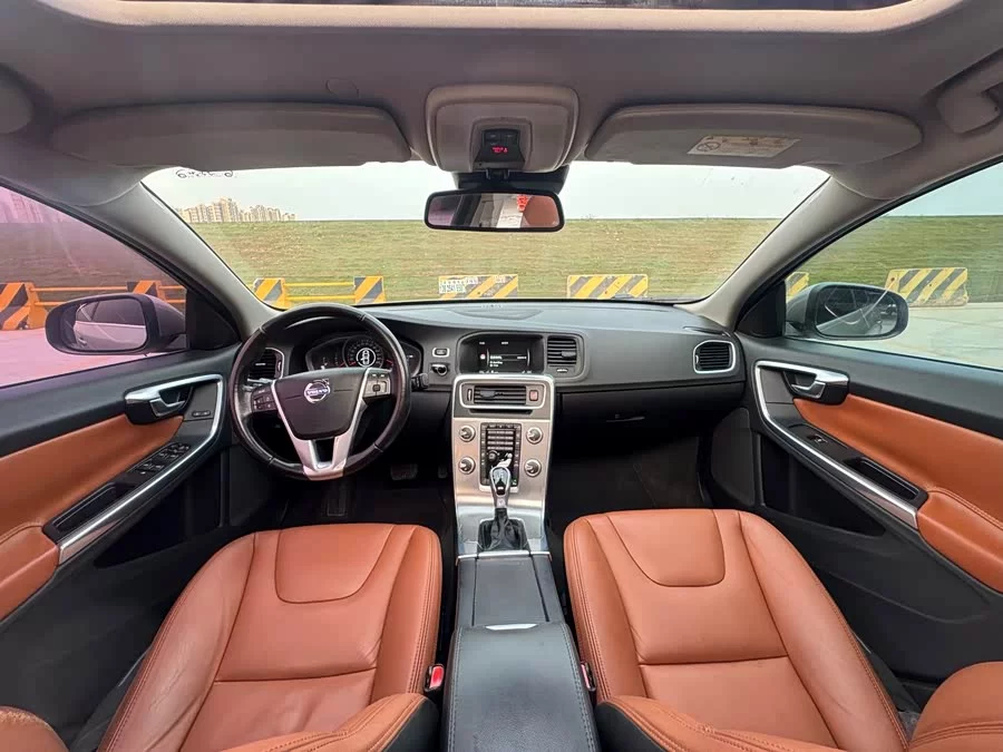 Volvo S60