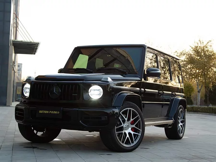 Mercedes Benz G-rated