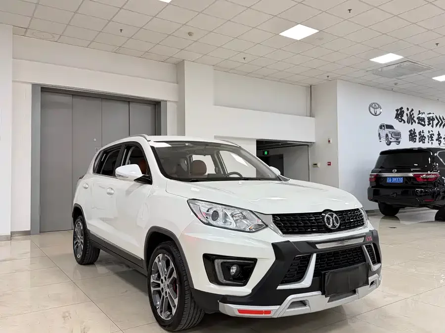 BAIC Saab X35