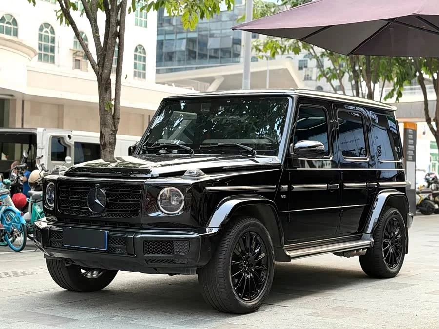 Mercedes Benz G-rated