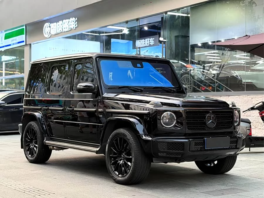 Mercedes Benz G-rated