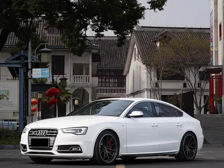 Audi S5