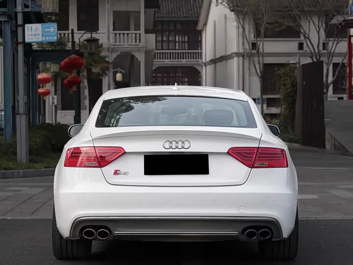 Audi S5