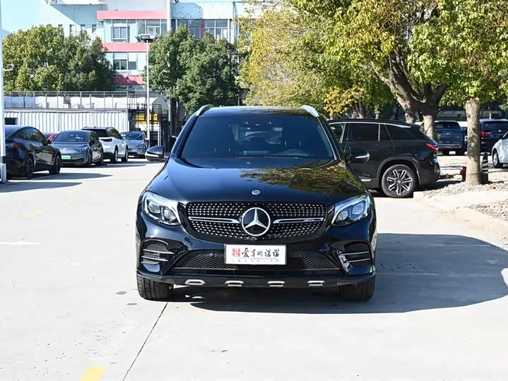Mercedes-Benz GLC AMG