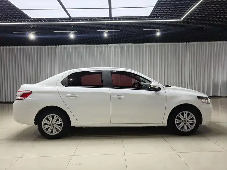 Peugeot 301