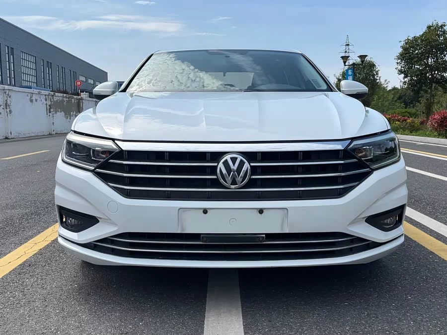 Volkswagen Sagitar