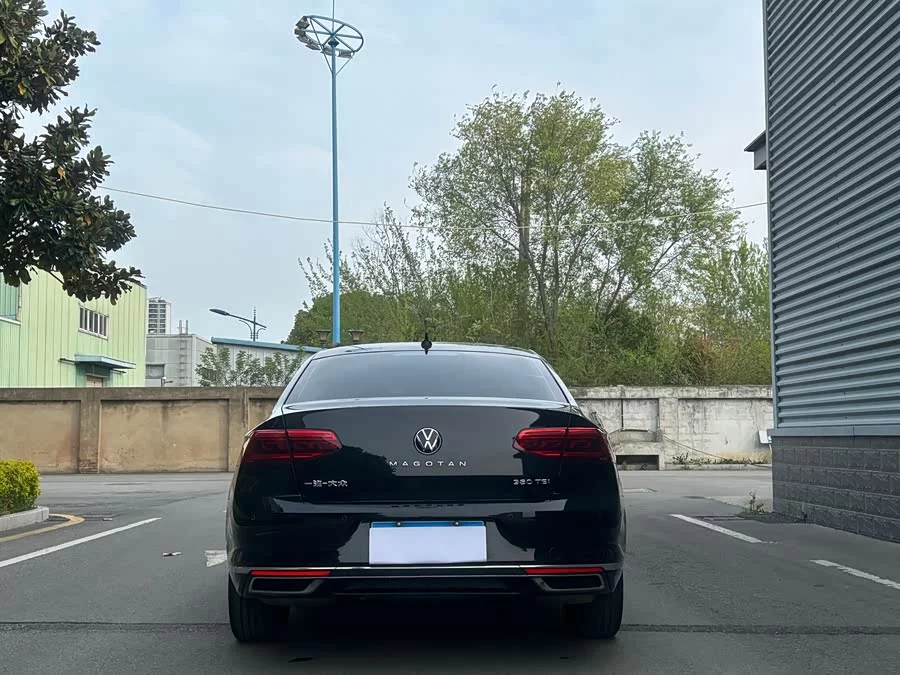 Volkswagen Magotan