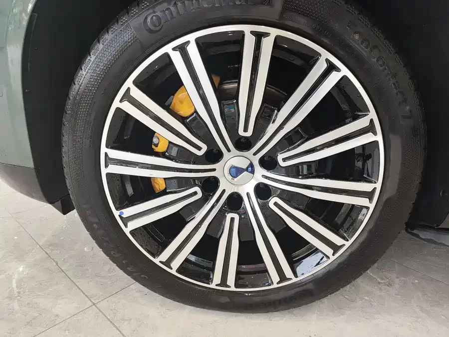BYD N9