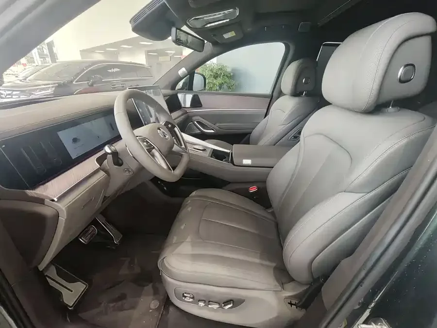 BYD N9
