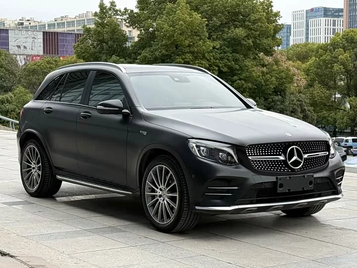 Mercedes-Benz GLC AMG