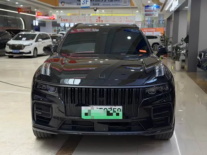 Lynk & Co 09