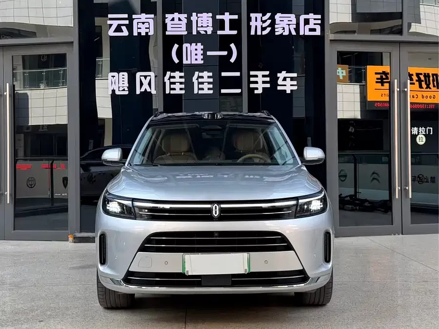 AITO Wenjie M7