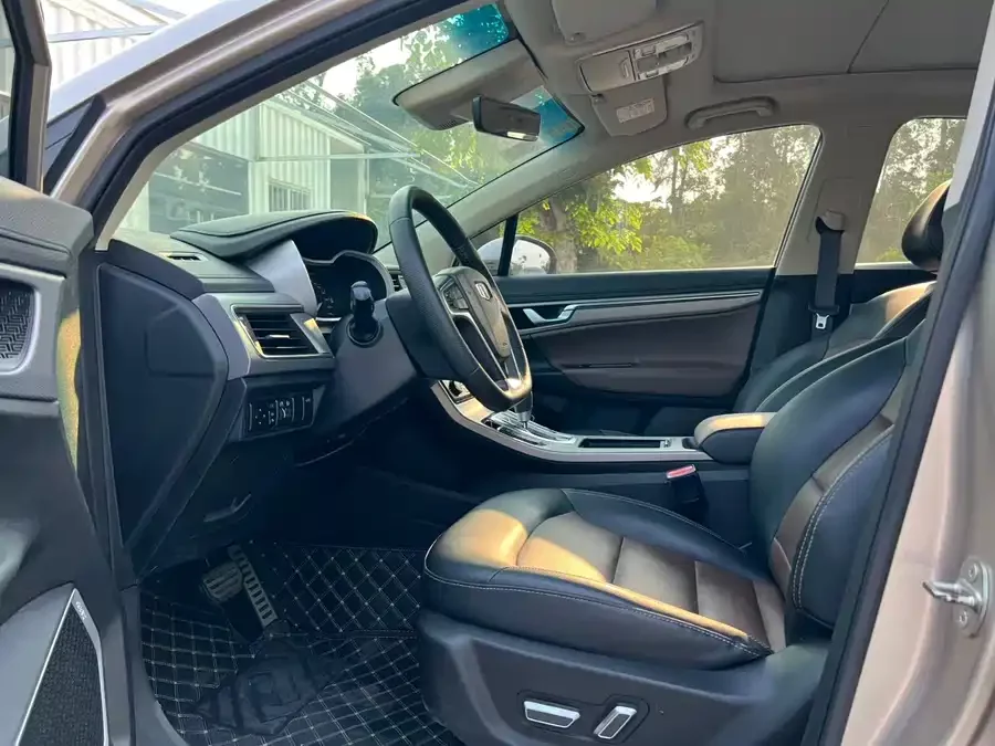 Geely Emgrand GS