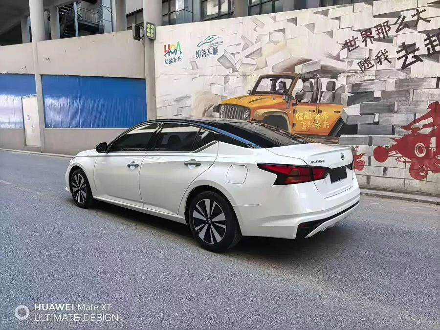 Nissan Teana