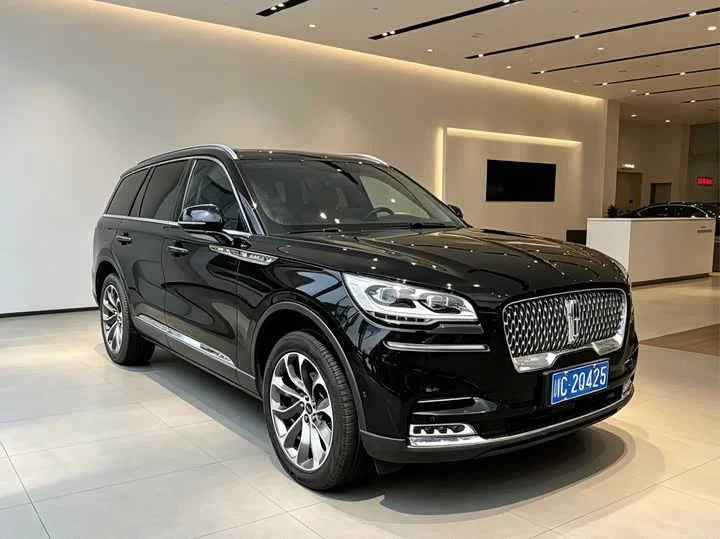 Lincoln aviator