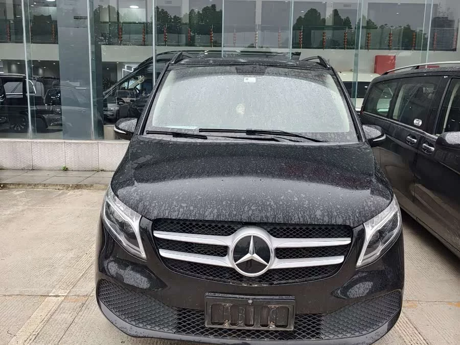 Mercedes Benz Vito
