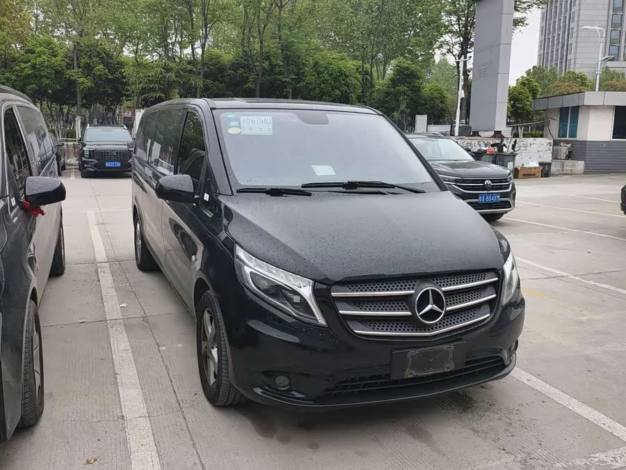 Mercedes Benz Vito