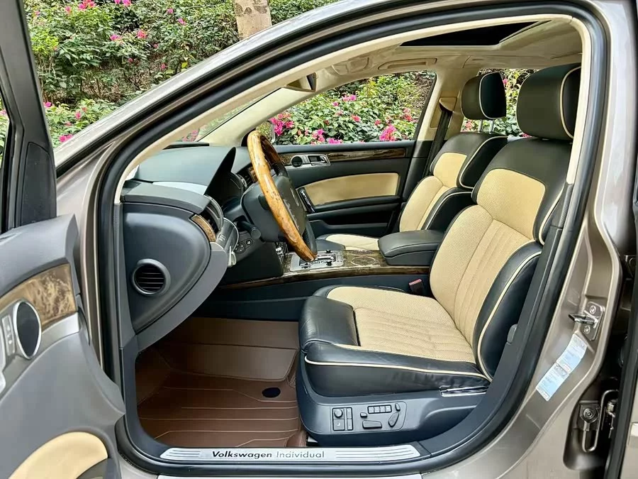 Volkswagen Phaeton / Phideon