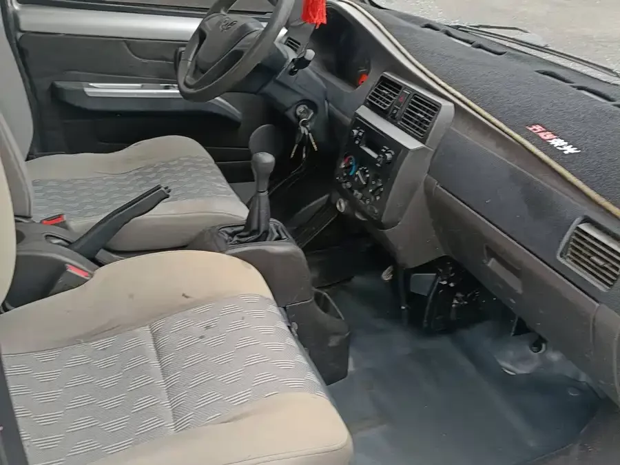 Wuling Rongguang light truck
