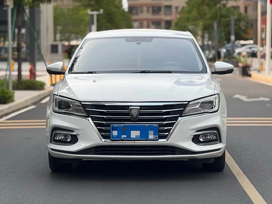 Roewe i5