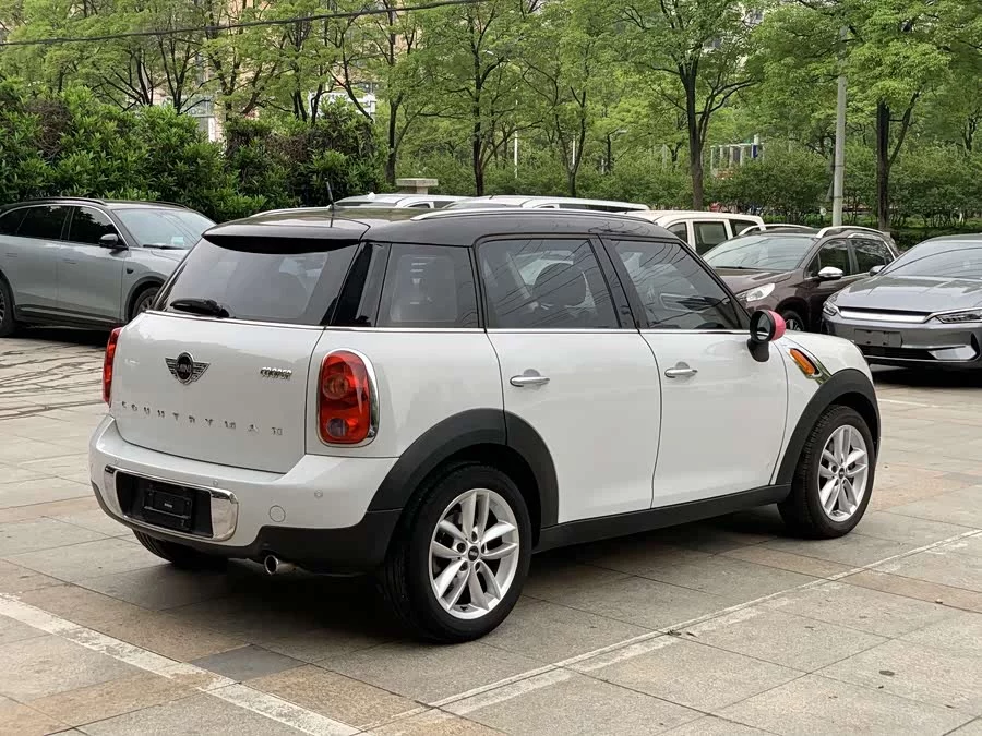 MINI COUNTRYMAN
