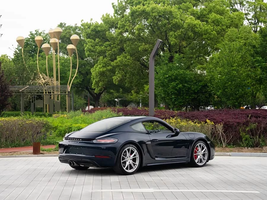 Porsche 718