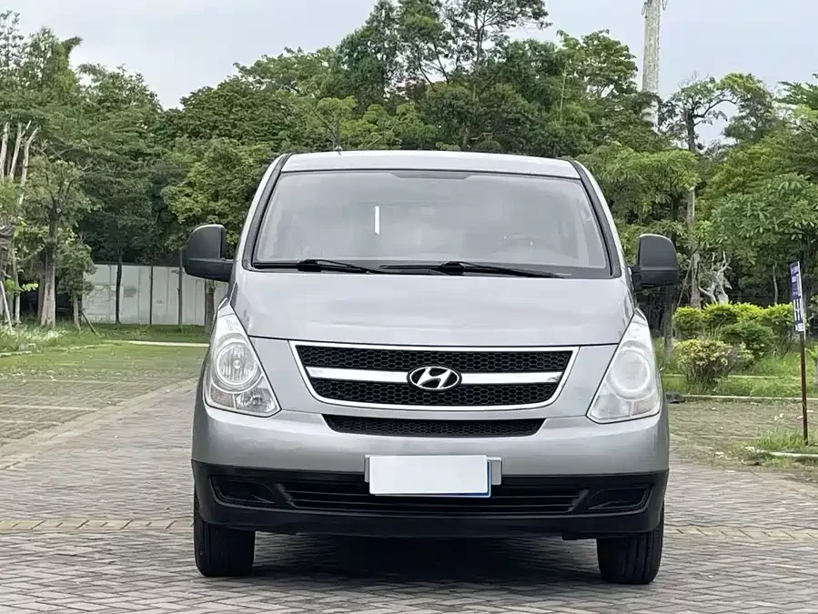 Hyundai H-1 Huiyi
