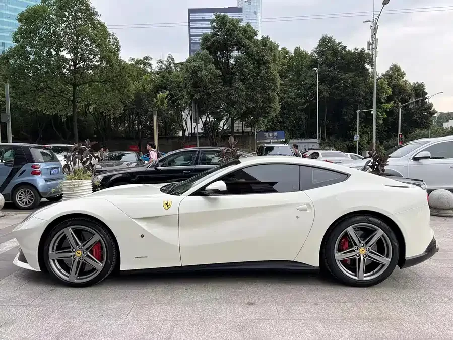 Ferrari F12berlinetta