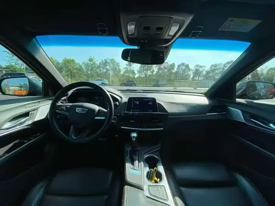 Cadillac CT4