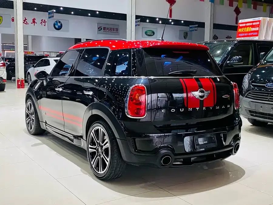 MINI JCW COUNTRYMAN