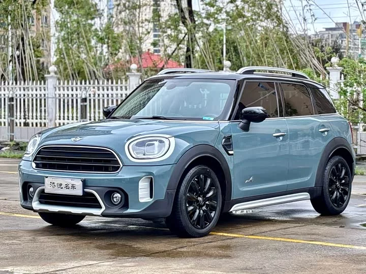 MINI COUNTRYMAN