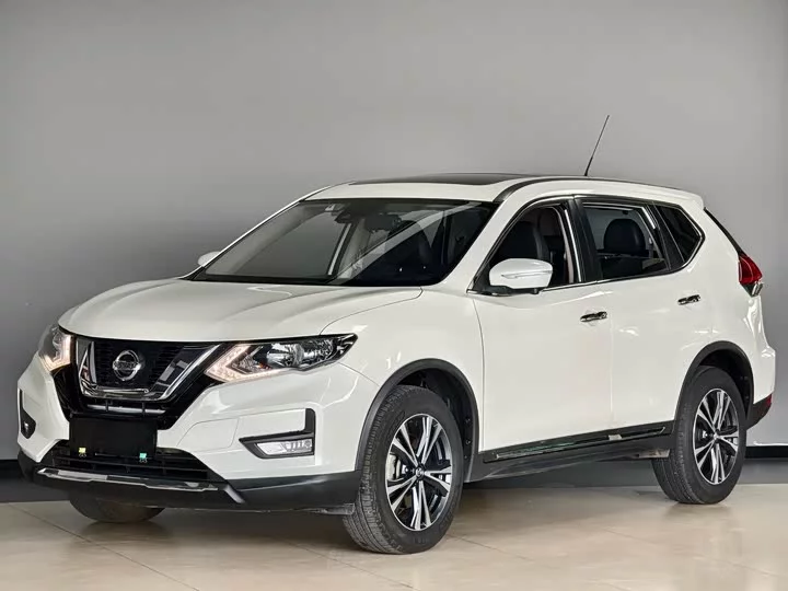 Nissan Qijun
