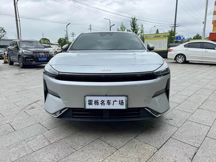 Geely Galaxy L6