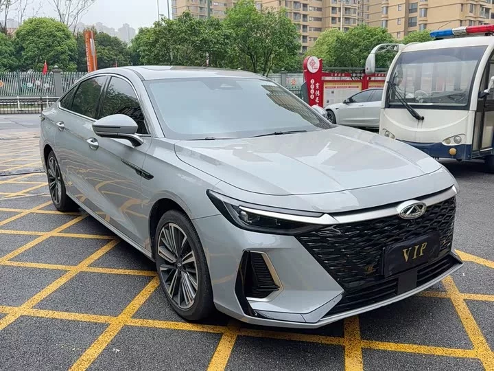 Chery Arrizo 8
