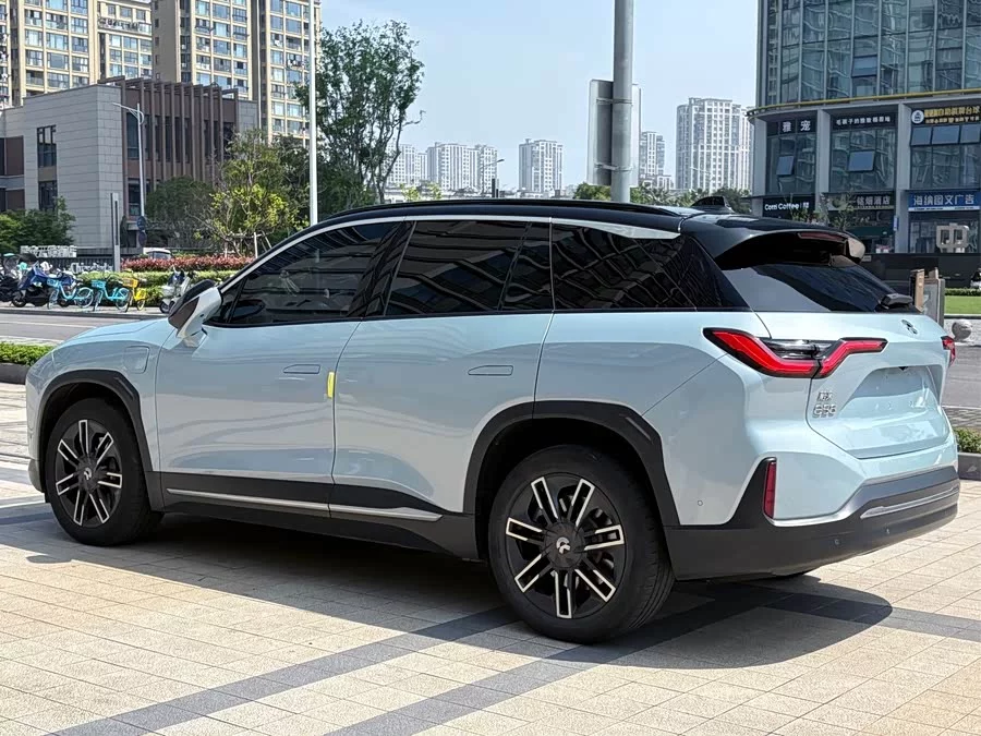 NIO ES6