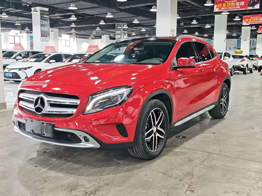 Mercedes Benz GLA