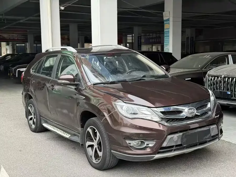 BYD S7