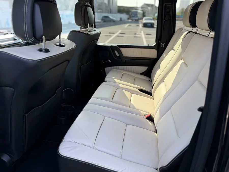 Mercedes Benz G-rated