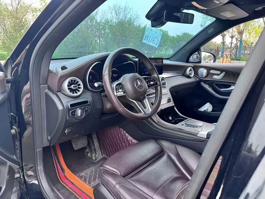 Mercedes Benz GLC