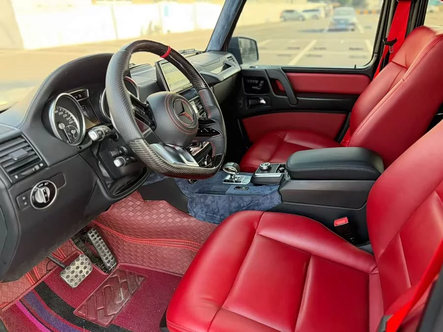 Mercedes Benz G-rated