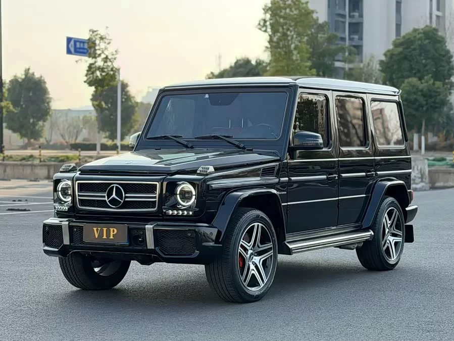 Mercedes Benz G-rated